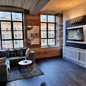 Modern 1 Bed With Secure Gated Parking , Bradford (West Yorkshire) United Kingdom